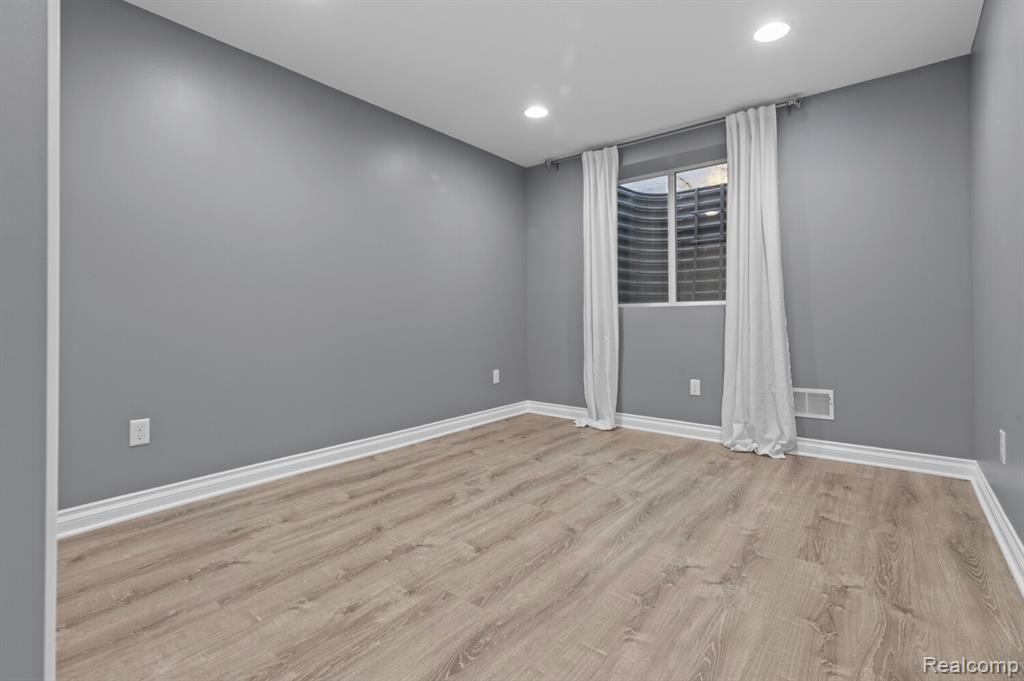 1526 Hickory Ridge Court, Canton, MI 48187 — Photo 34