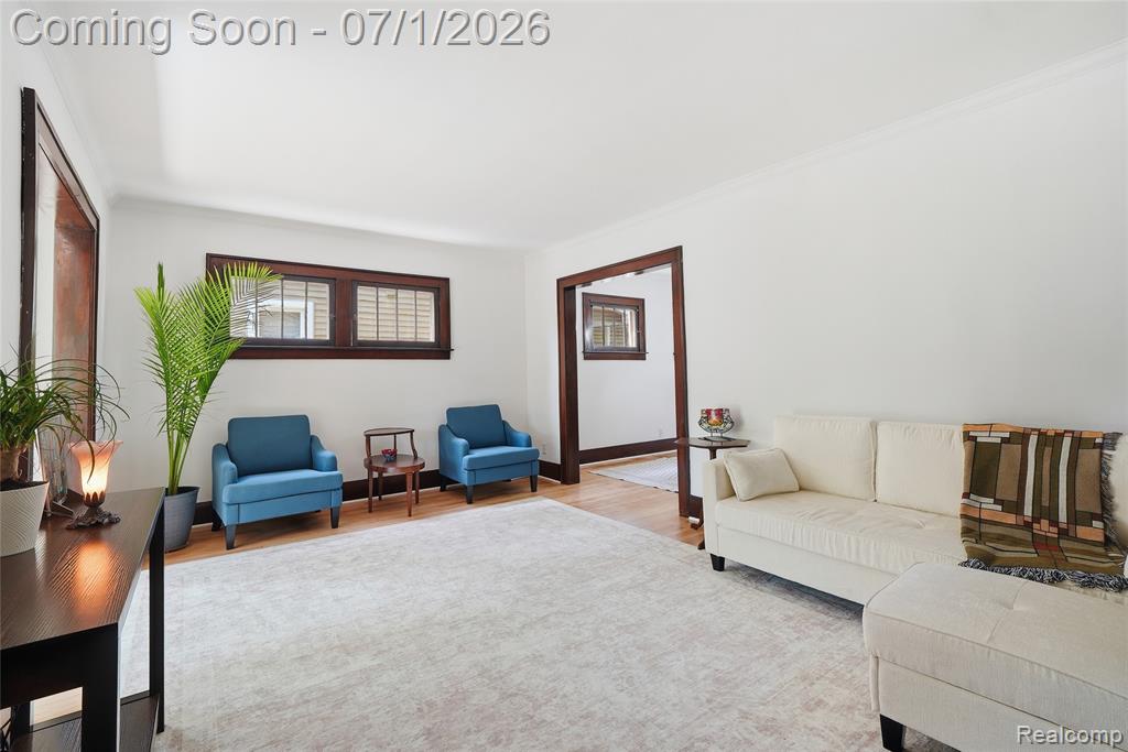 715 Laprairie Street, Ferndale, MI 48220 — Photo 5
