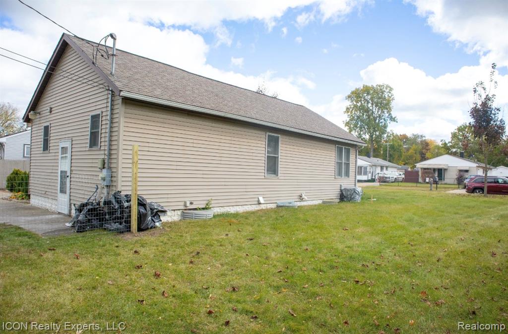743 Hollister Street, Pontiac, MI 48340 — Photo 3