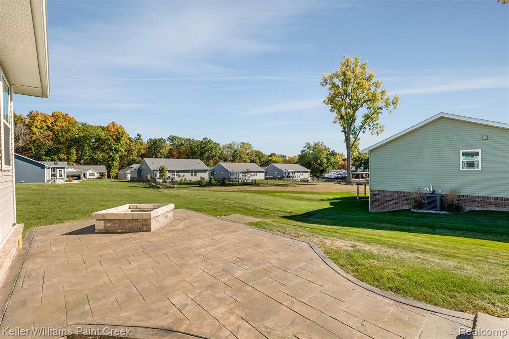 7955 Jordan Drive, Waterford, MI 48327 — Photo 43