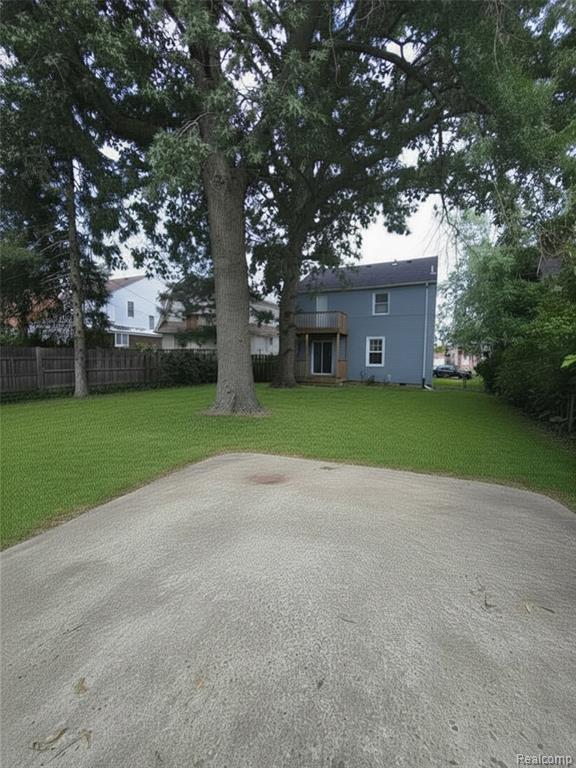5225 Three Mile Drive - Photo 4