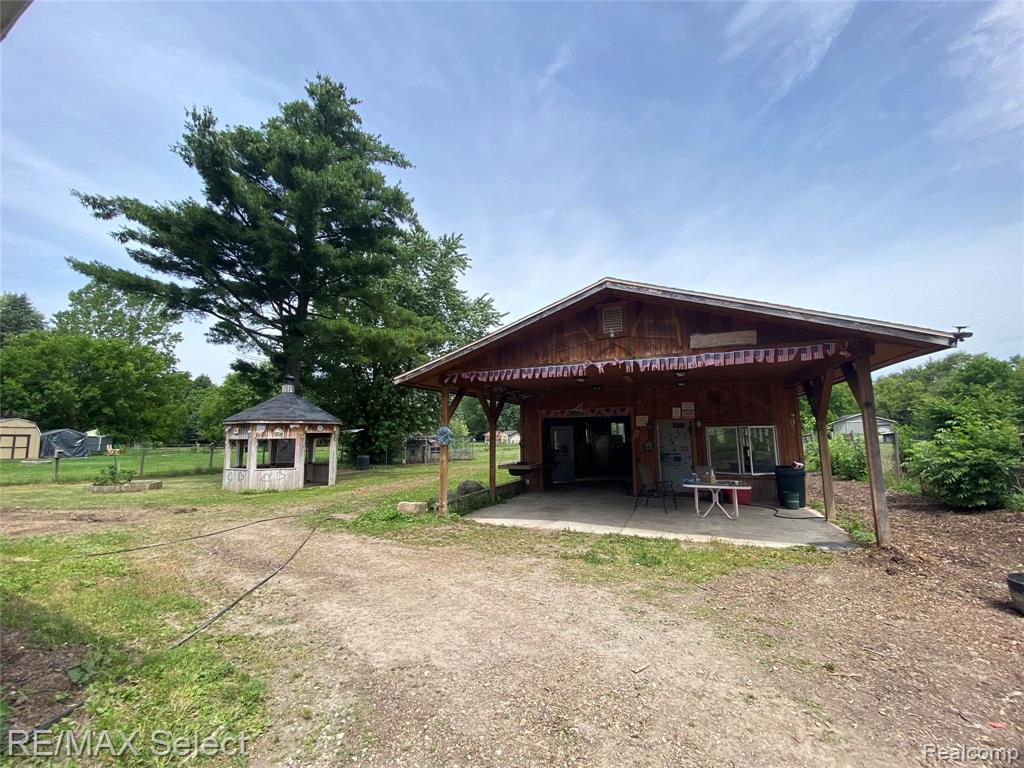 5151 Kendall Drive, Burton, MI 48509 — Photo 8
