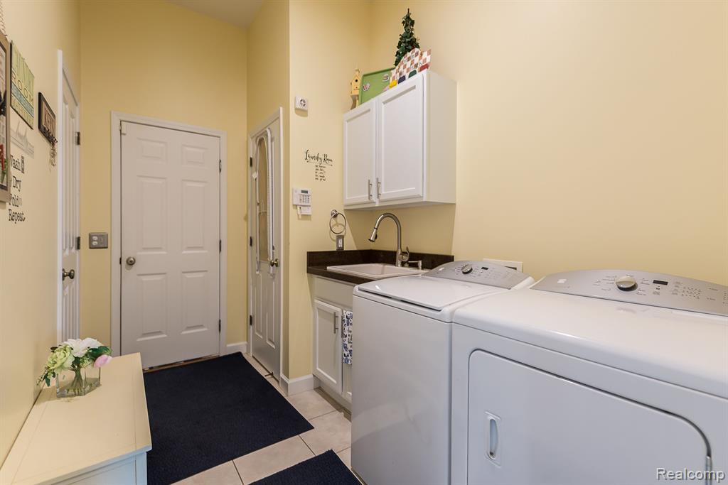 9730 TIOGA Trail N, Pinckney, MI 48169 — Photo 20