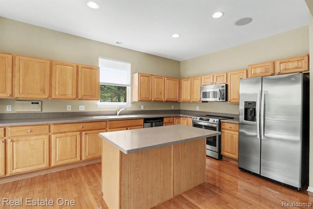 3991 Rainier Drive, 1, Howell, MI 48843 — Photo 6