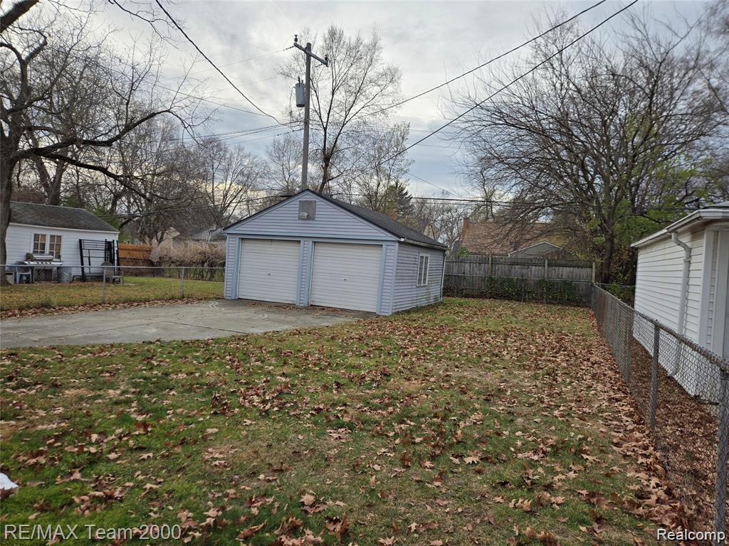 7483 Dacosta, Detroit, MI 48239 — Photo 3