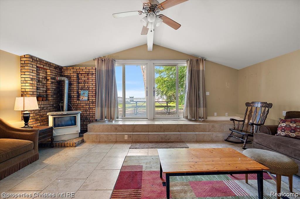 11346 E Shore Drive, Whitmore Lake, MI 48189 — Photo 19