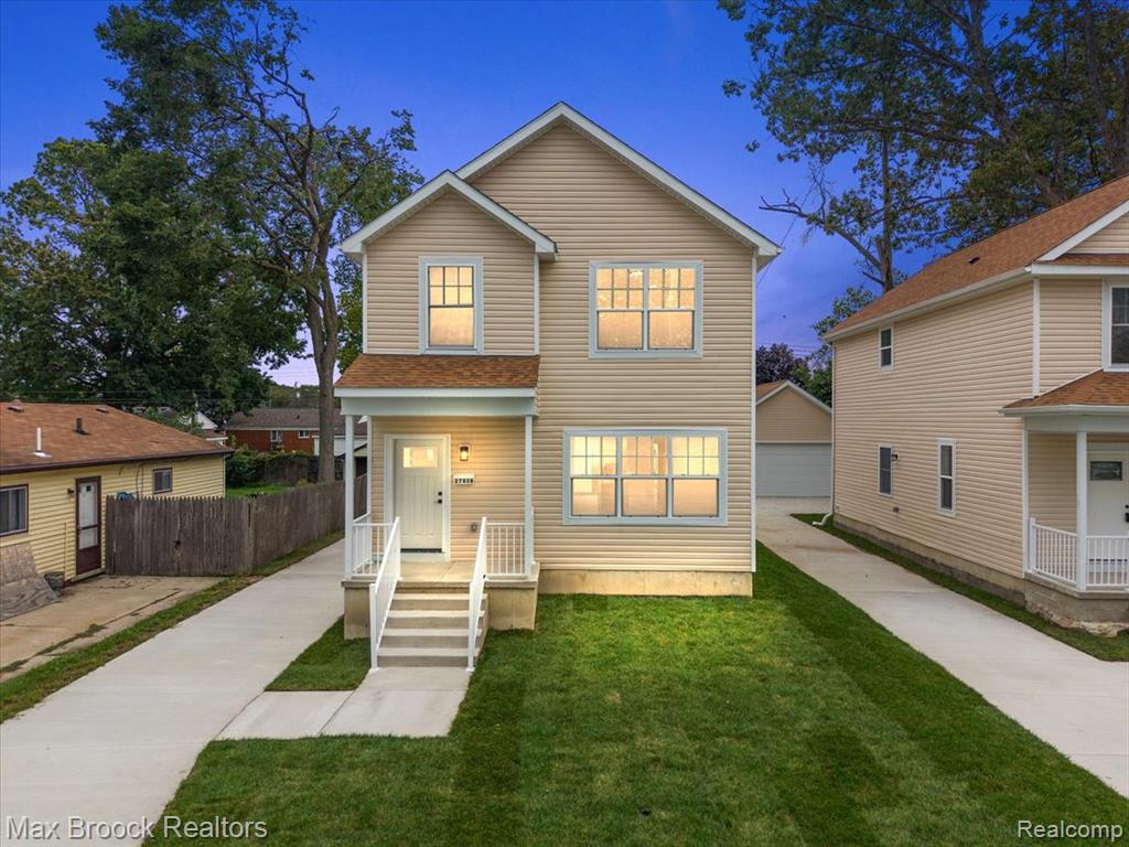 27828 Groveland Street, Madison Heights, MI 48071