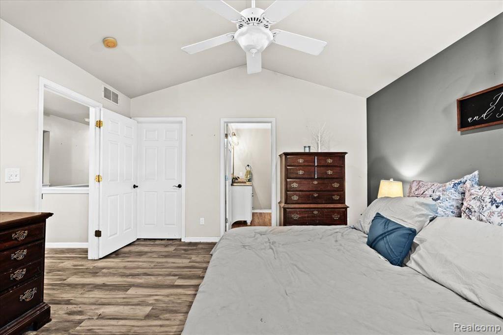 41 SUNSET PINES Drive, Howell, MI 48843 — Photo 14