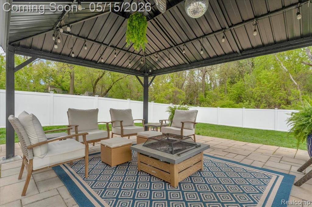515 S Winding Drive, Waterford, MI 48328 — Photo 32