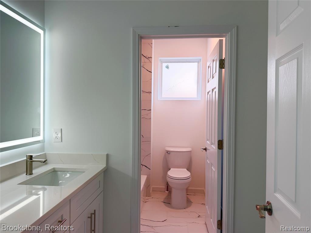 37116 Moravian Drive, Clinton Twp, MI 48036 — Photo 35