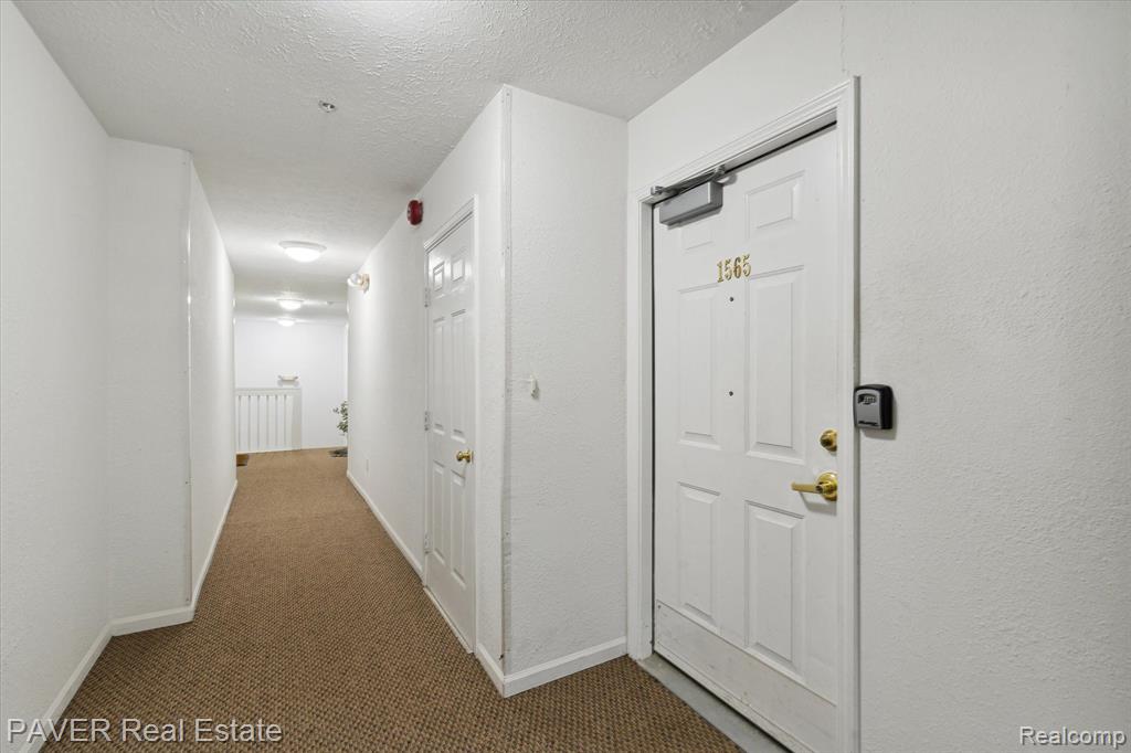 1565 WEATHERSTONE Drive, Ann Arbor, MI 48108 — Photo 7