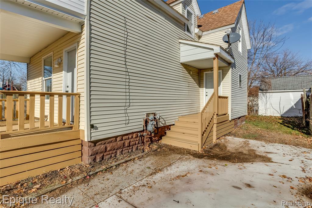 711 Stanton Street, Port Huron, MI 48060 — Photo 21