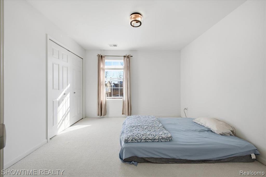 25938 MARITIME Circle S, Harrison Township, MI — Photo 15