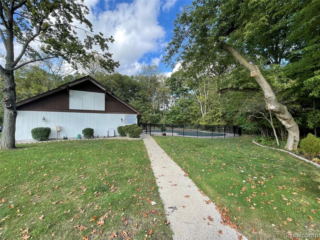7550 WOODVIEW ST APT 3, Westland, MI — Photo 20