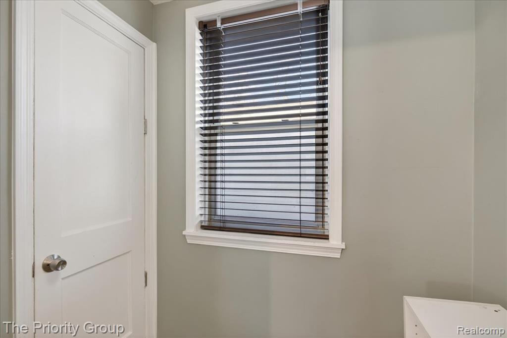 636 Lakeview Drive, White Lake, MI — Photo 14