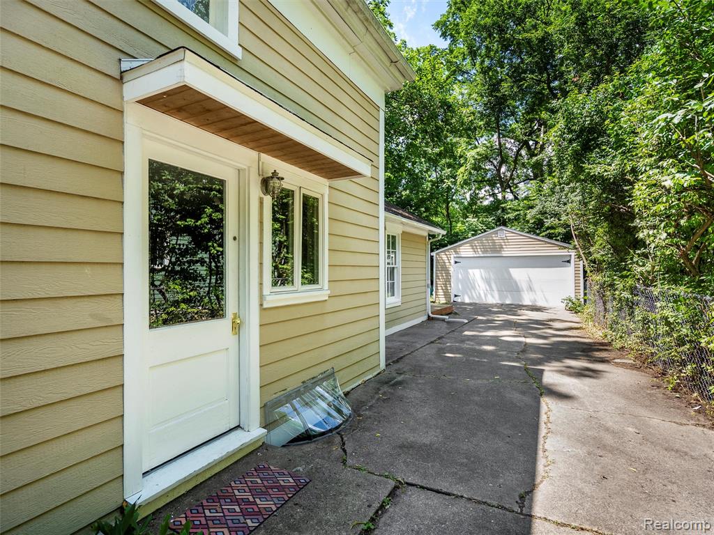 1713 Pontiac Trail, Ann Arbor, MI 48105 — Photo 5