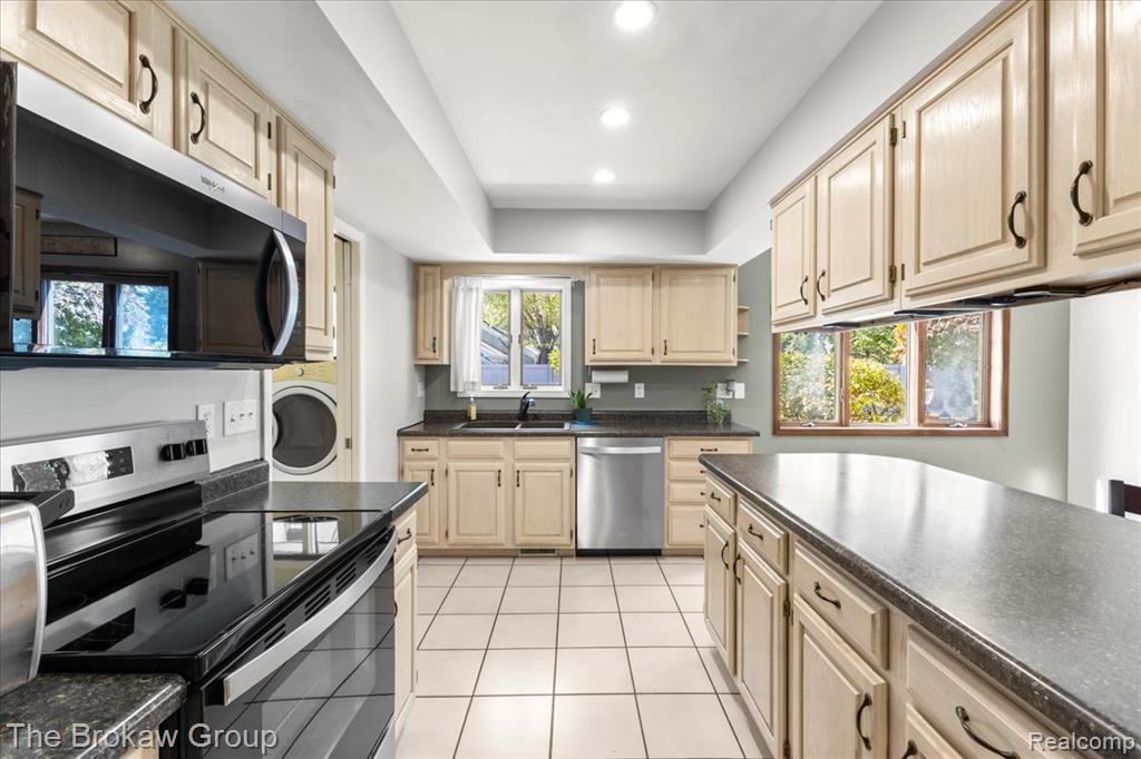 9331 Varodell Drive, Davison, MI 48423 — Photo 27