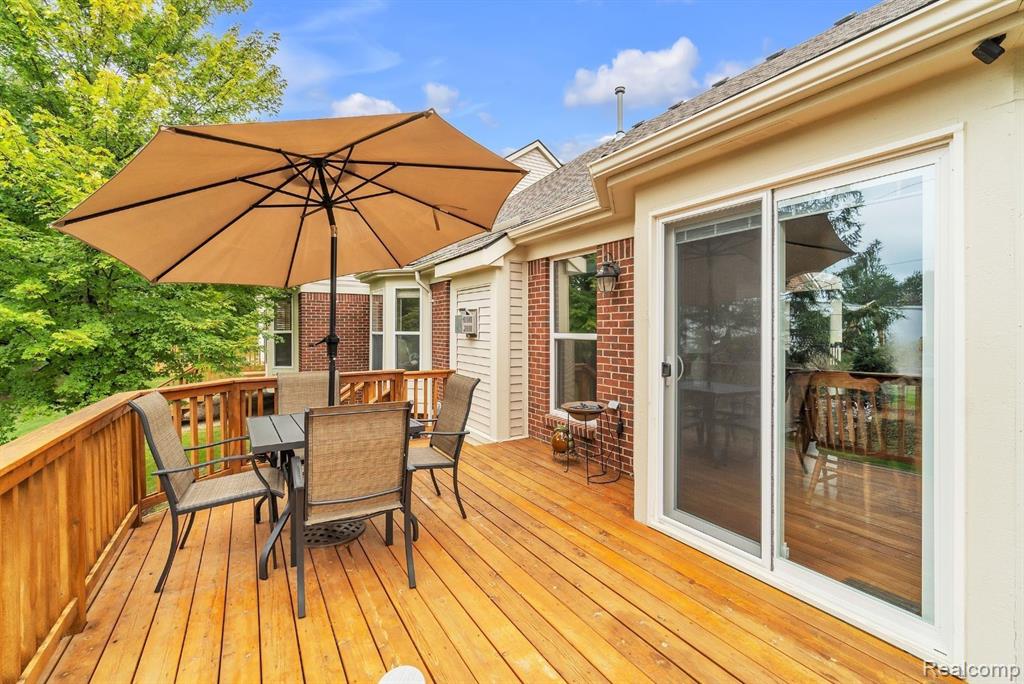 1134 Andover Circle, Commerce Twp, MI 48390 — Photo 40