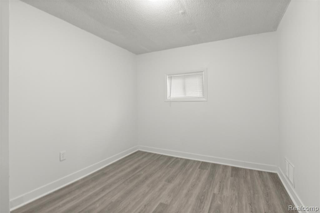 36850 Perry Street, Romulus, MI 48174 — Photo 18