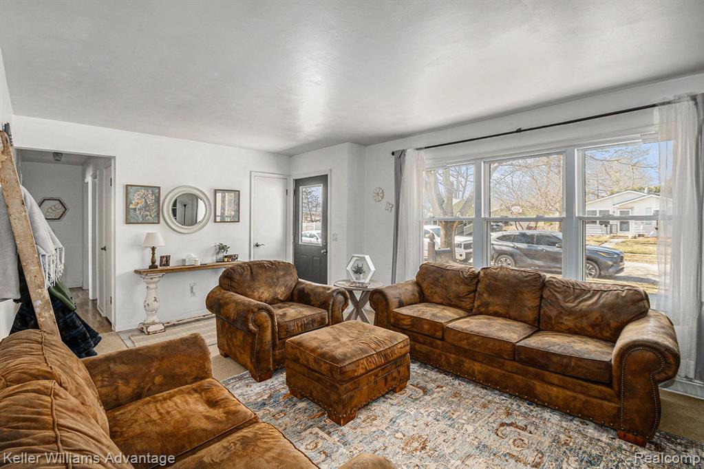 433 FULTON Street, Williamston, MI 48895 — Photo 2