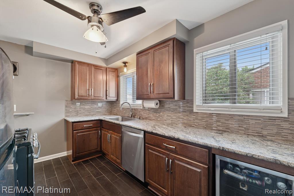8685 Terri Drive, Westland, MI — Photo 15