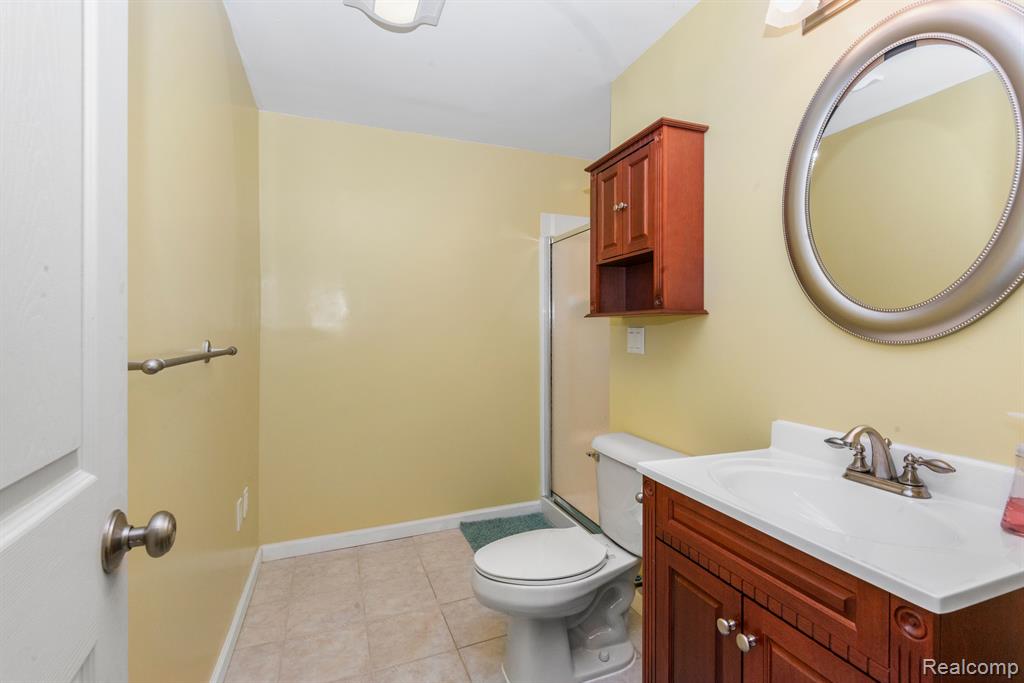 16420 Cypress, Northville, MI 48168 — Photo 37