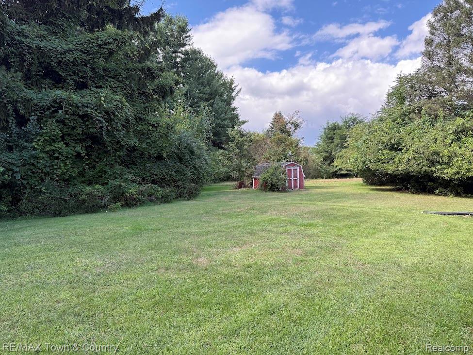 11493 N Bray Road, Clio, MI 48420 — Photo 32