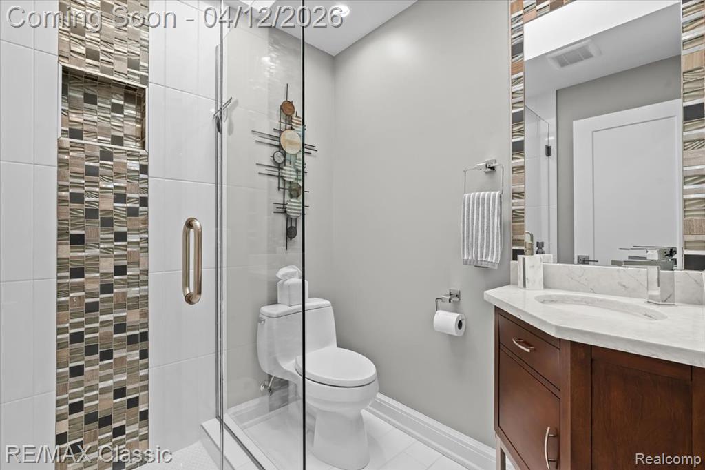 4751 Winewood Lane, Commerce Twp, MI 48382 — Photo 36