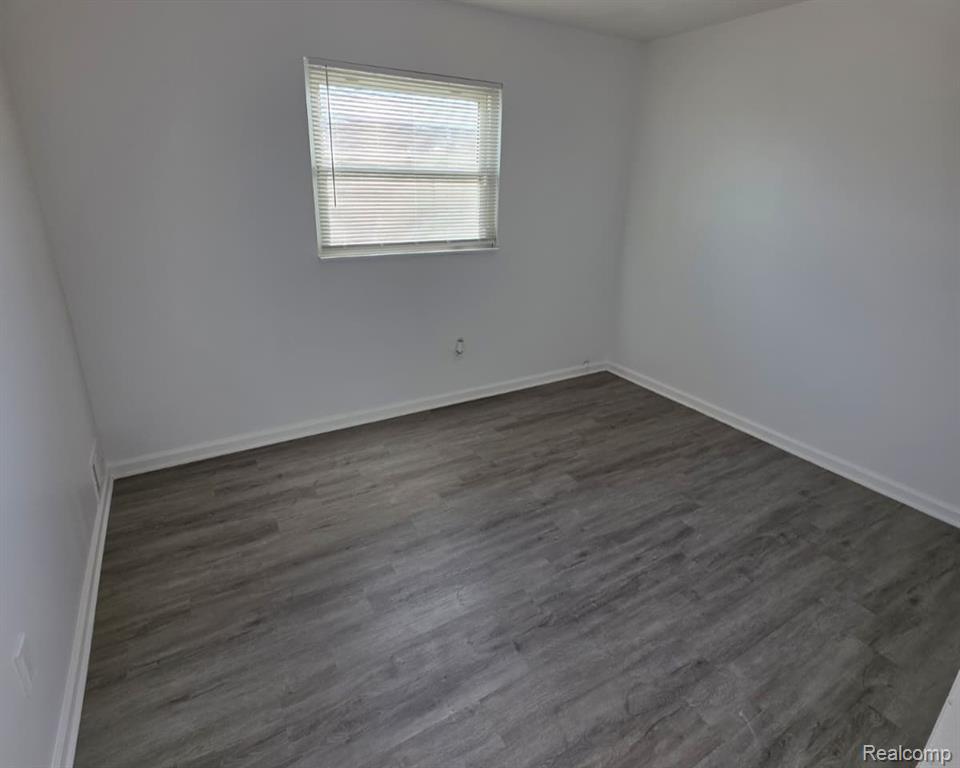 4937 Hazel Street, Dearborn Heights, MI 48125 — Photo 9