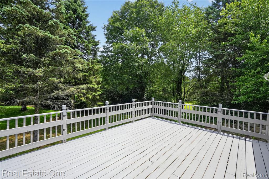 9610 Forest Ridge Drive, Clarkston, MI 48348 — Photo 26