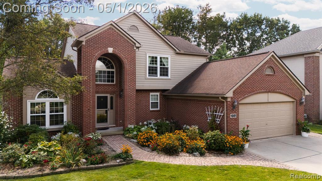 1861 Twin Sun Circle, Walled Lake, MI 48390 — Photo 2