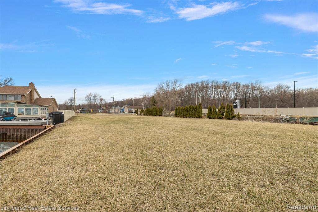 37340 Jefferson Avenue, Harrison Township, MI — Photo 17