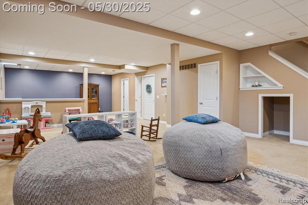 9267 Richfield, Livonia, MI 48150 — Photo 35