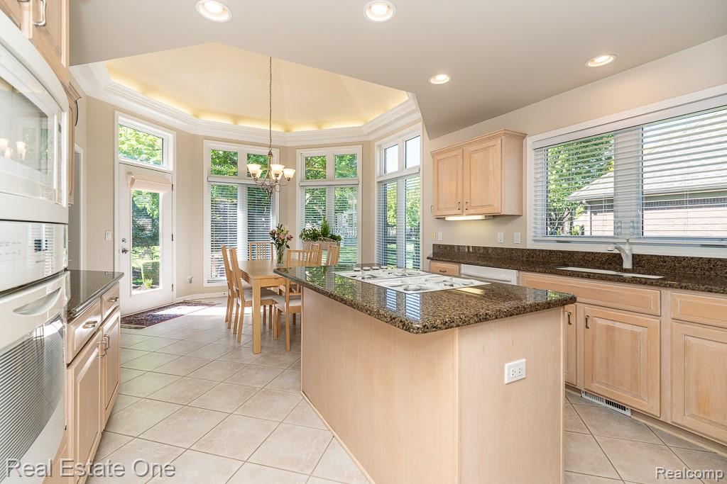 14278 Larkspur Drive, Shelby Twp, MI 48315 — Photo 11