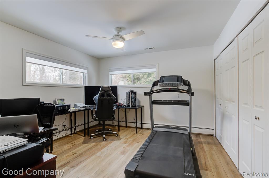 805 N Pemberton Road, Bloomfield Hills, MI 48302 — Photo 54
