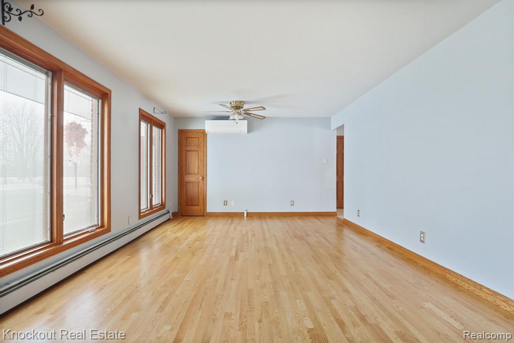 1914 Schust Road, Saginaw, MI 48604 — Photo 8