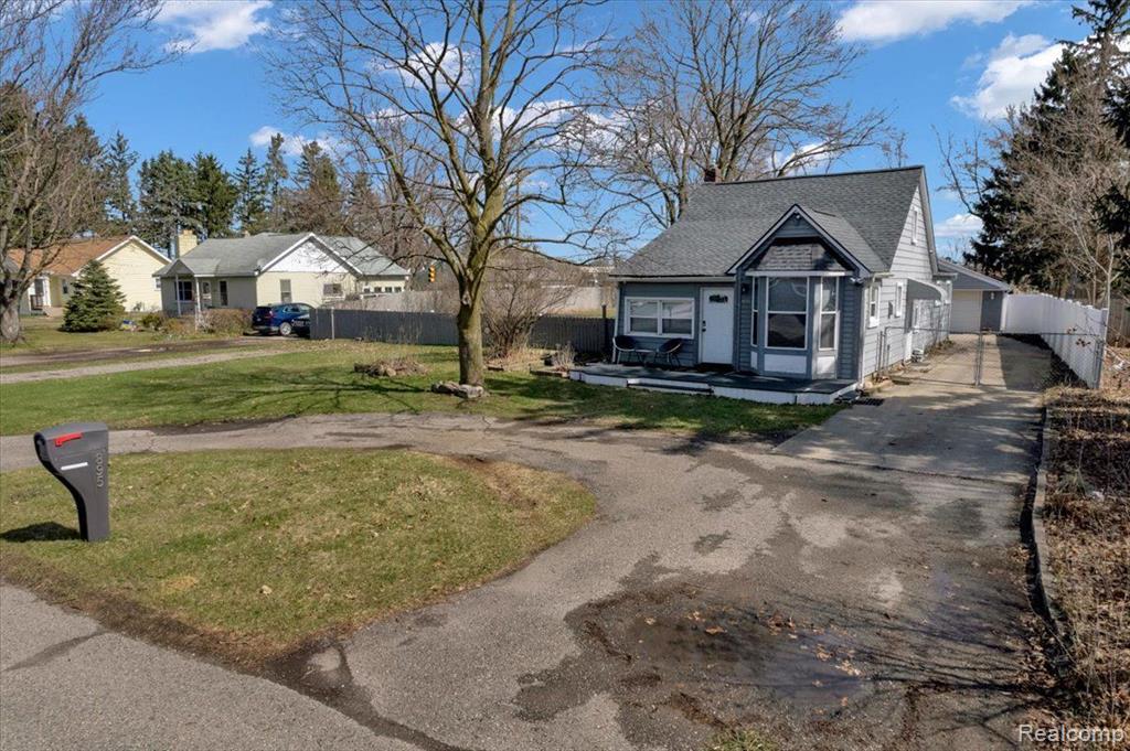 895 GLASPIE Road, Oxford, MI 48371 — Photo 5
