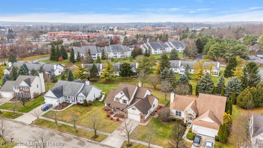 686 W CALEDONIA Street, Howell, MI 48843 — Photo 14