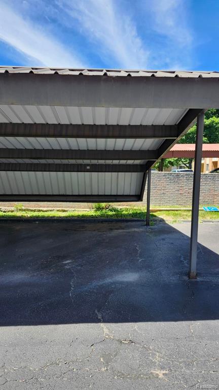 30060 W 12 MILE Road, 89, Farmington Hills, MI 48334 — Photo 18