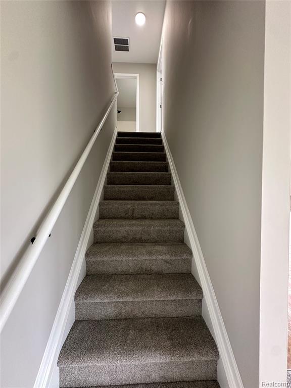56602 Winding Creek Drive, Macomb, MI 48042 — Photo 15