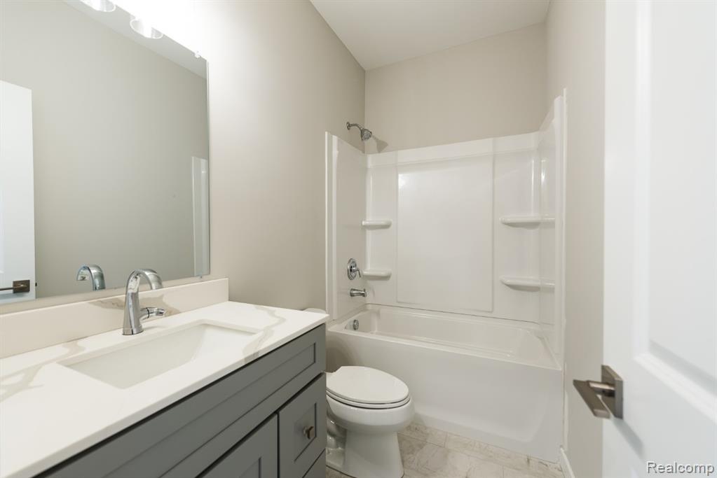 9758 Iosco Ridge Drive, Gregory, MI 48137 — Photo 21