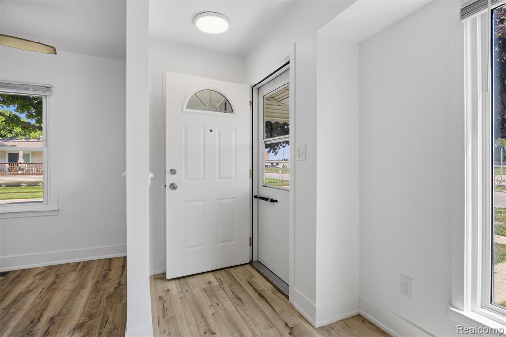 972 Arlene Avenue, Pontiac, MI 48340 — Photo 20
