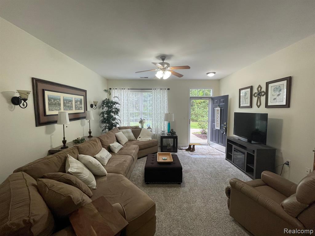 3484 KNEELAND Circle, Howell, MI 48843 — Photo 3