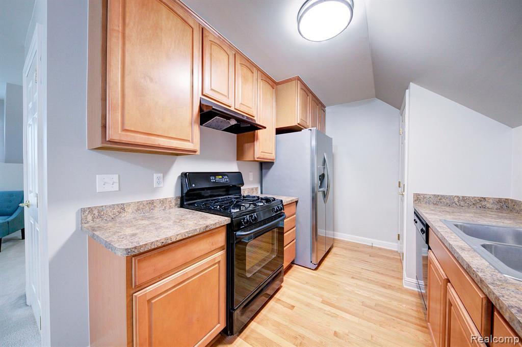 49776 Garfield Lane, Canton, MI 48188 — Photo 65