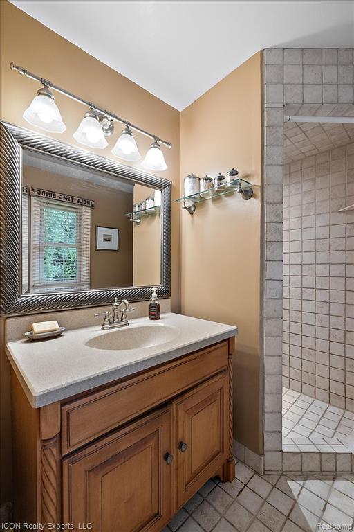746 Birch Tree Lane, Rochester Hills, MI 48306 — Photo 43