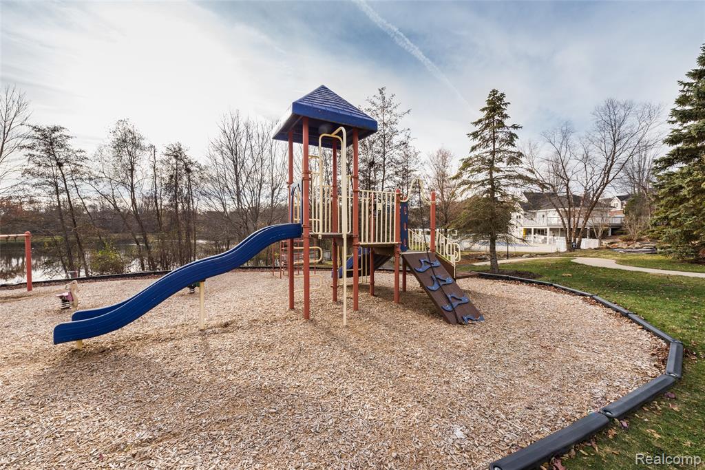49776 Parkside Drive, Northville, MI 48168 — Photo 33