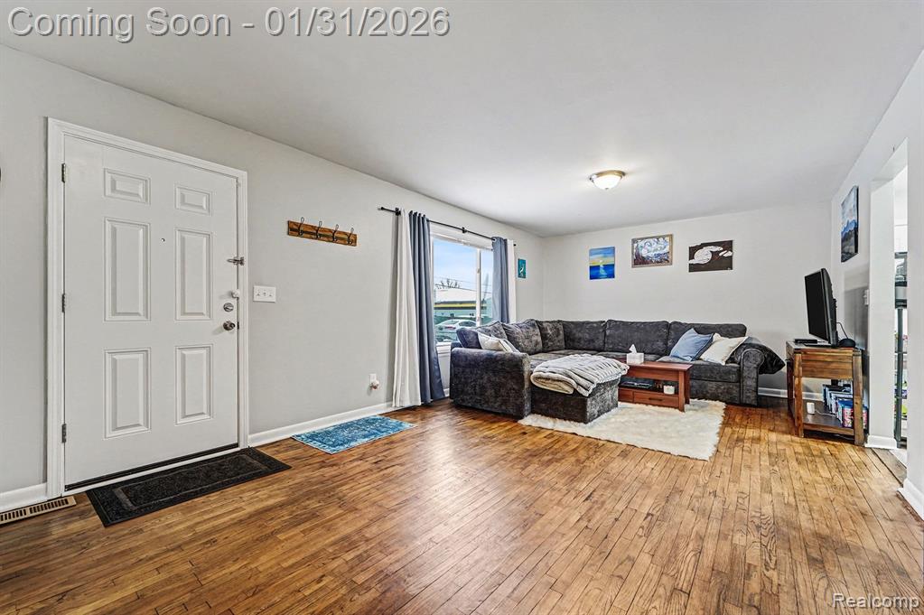 340 Woodlawn Avenue, Ypsilanti, MI 48198 — Photo 8