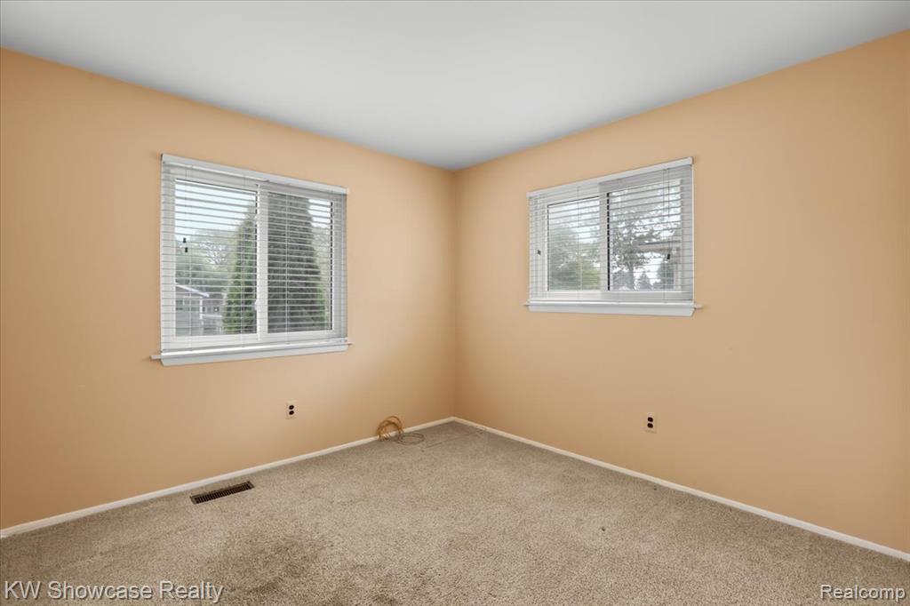 9952 Kennedy Street, Belleville, MI 48111 — Photo 11