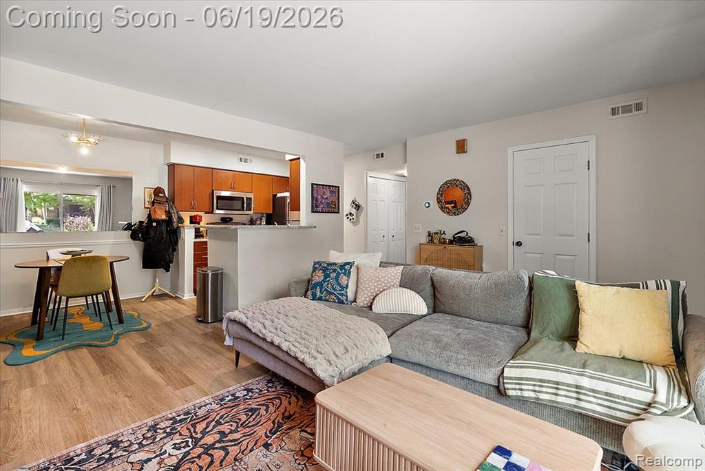 399 Spring Brooke Drive, Brighton, MI 48116 — Photo 11