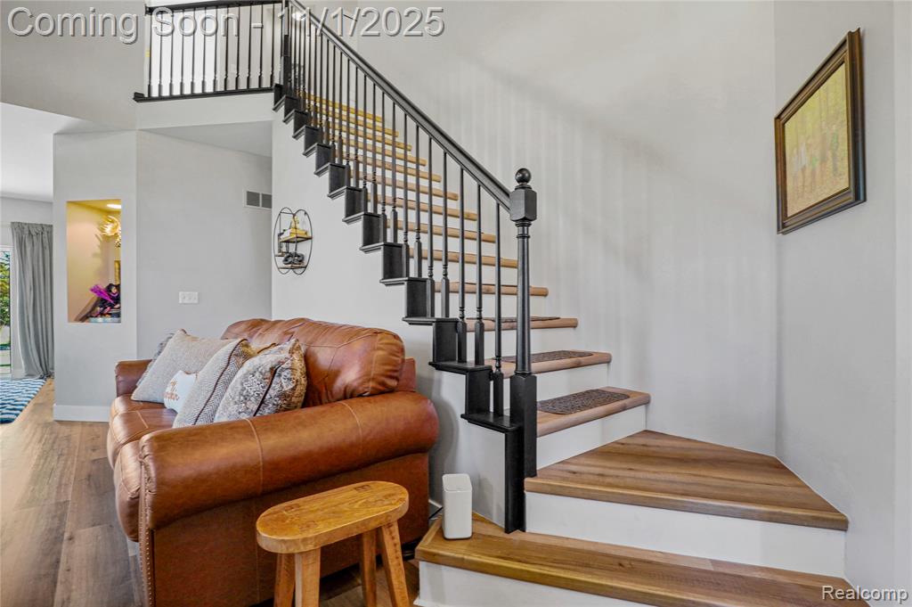 5082 Prestonwood Lane, Flushing, MI 48433 — Photo 13